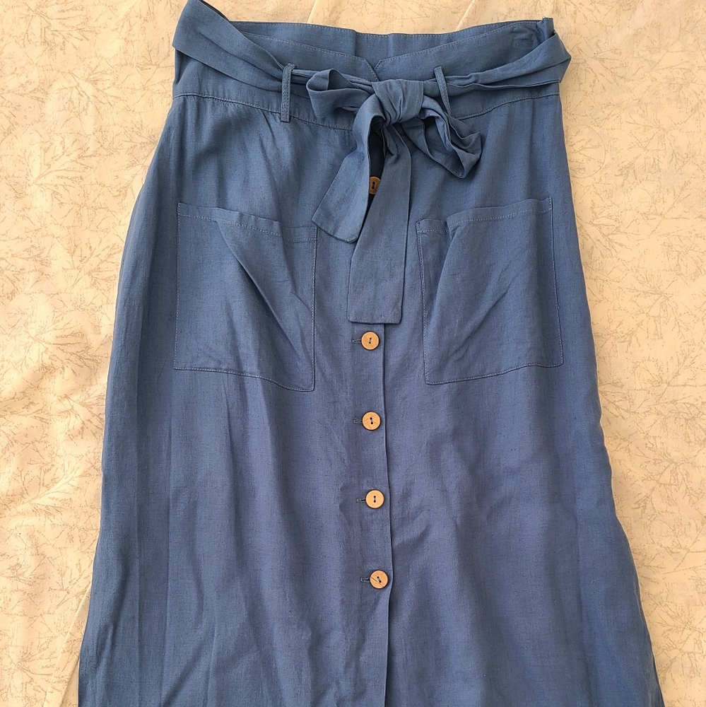New without tag Rayon linen front button closure midi skirt